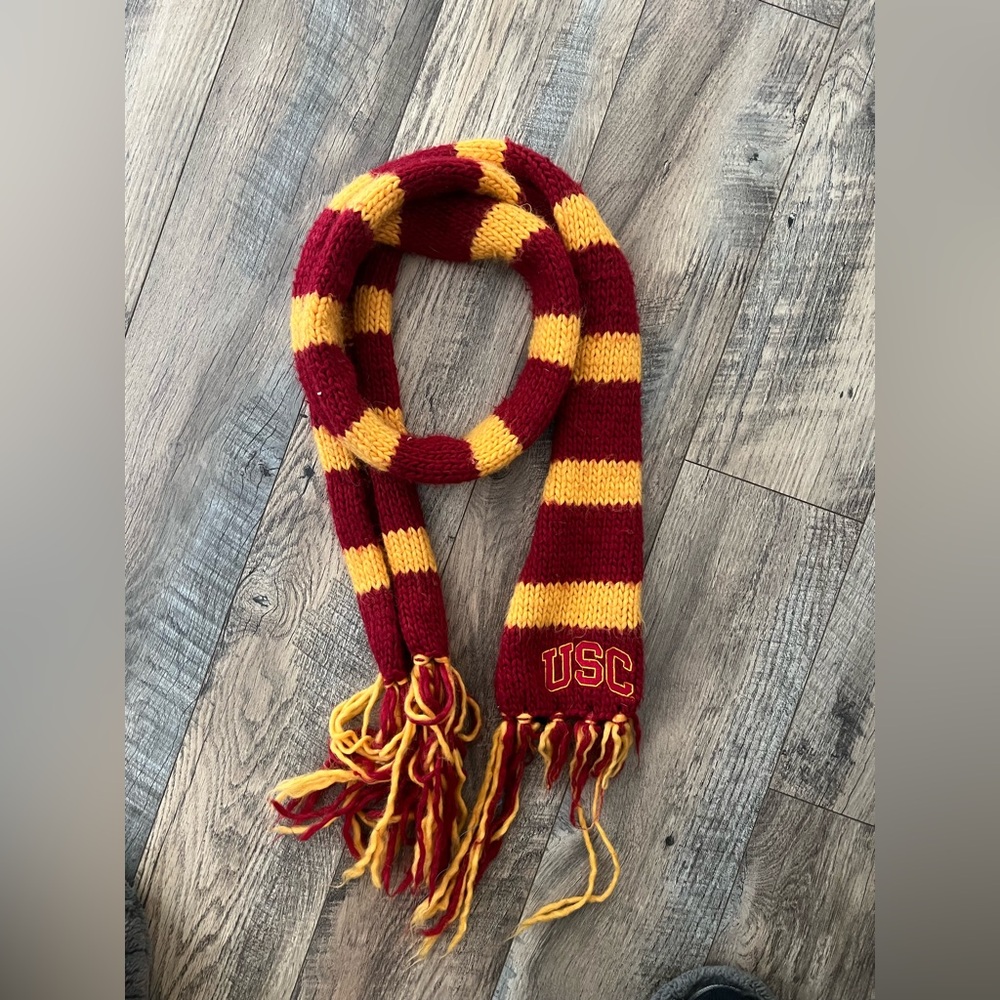 BOGO USC knit yellow and red scarf